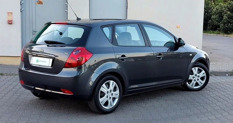 Kia Ceed cena 18900 przebieg: 103000, rok produkcji 2009 z Płock małe 326